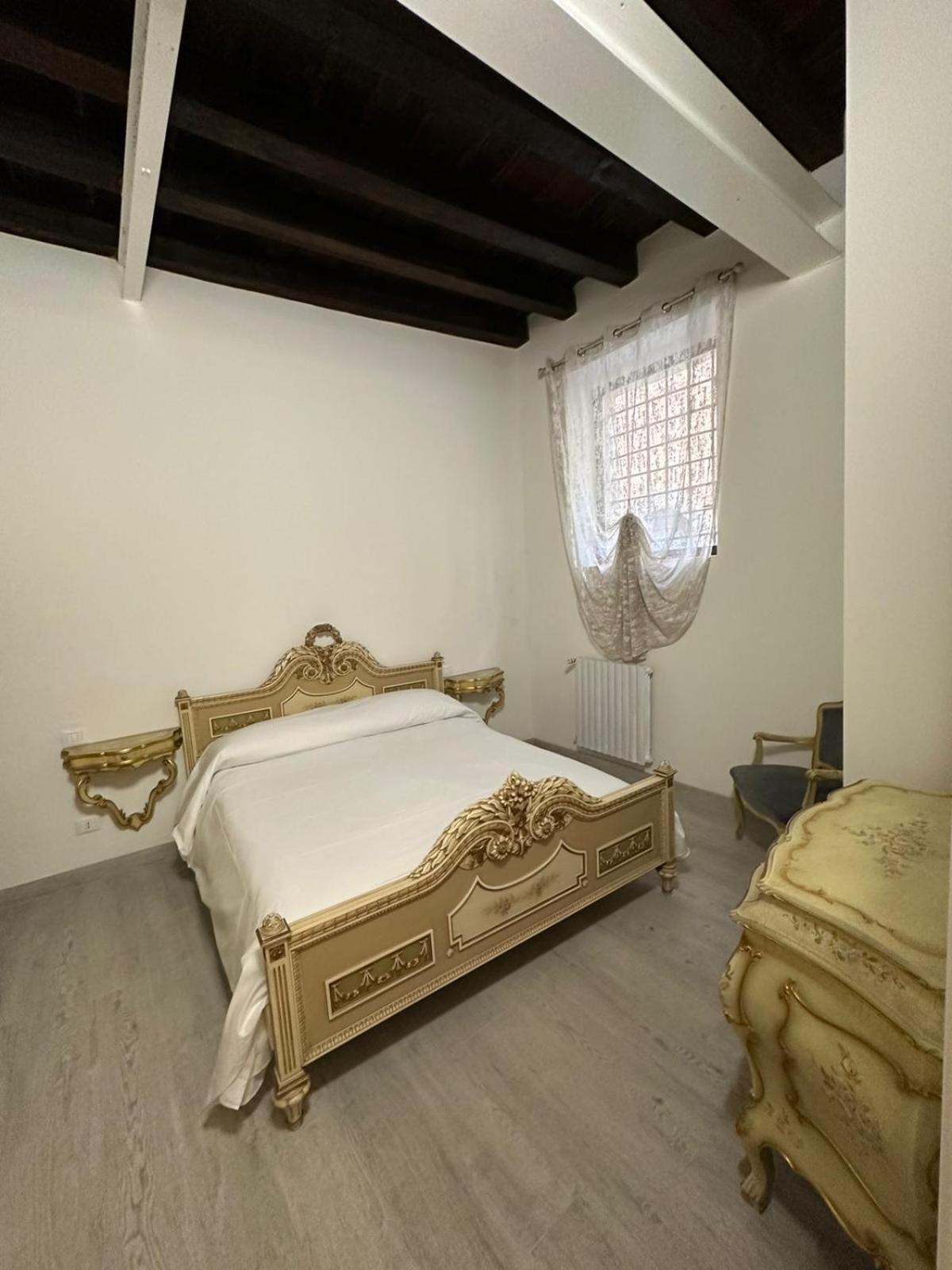 Al Campanile Apartment Verona Ngoại thất bức ảnh