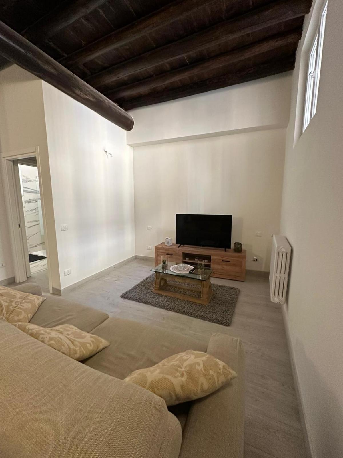 Al Campanile Apartment Verona Ngoại thất bức ảnh