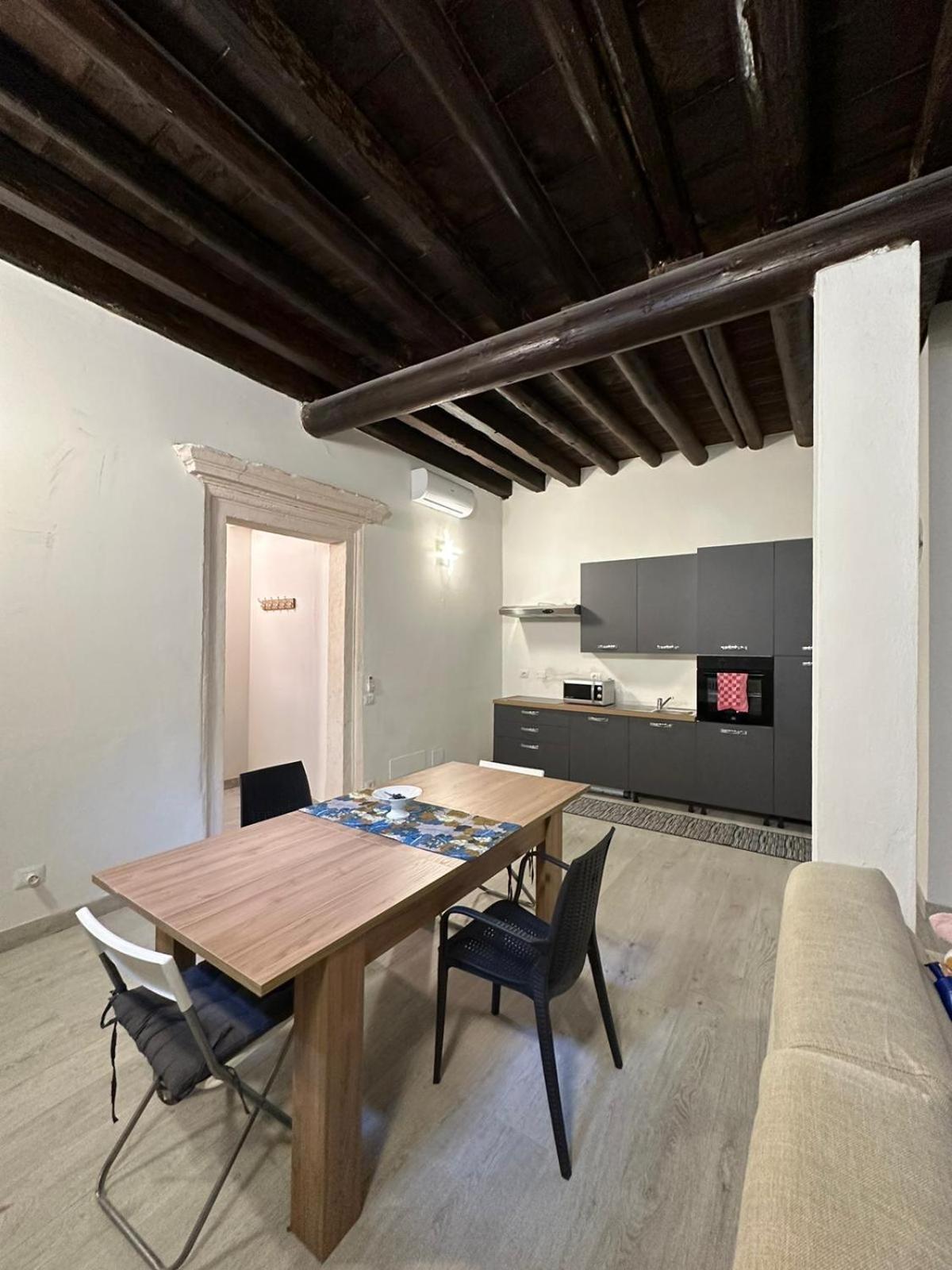 Al Campanile Apartment Verona Ngoại thất bức ảnh