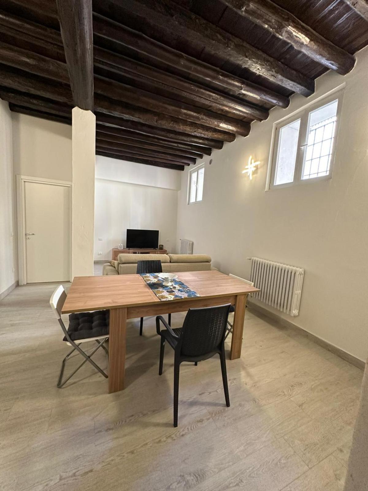 Al Campanile Apartment Verona Ngoại thất bức ảnh