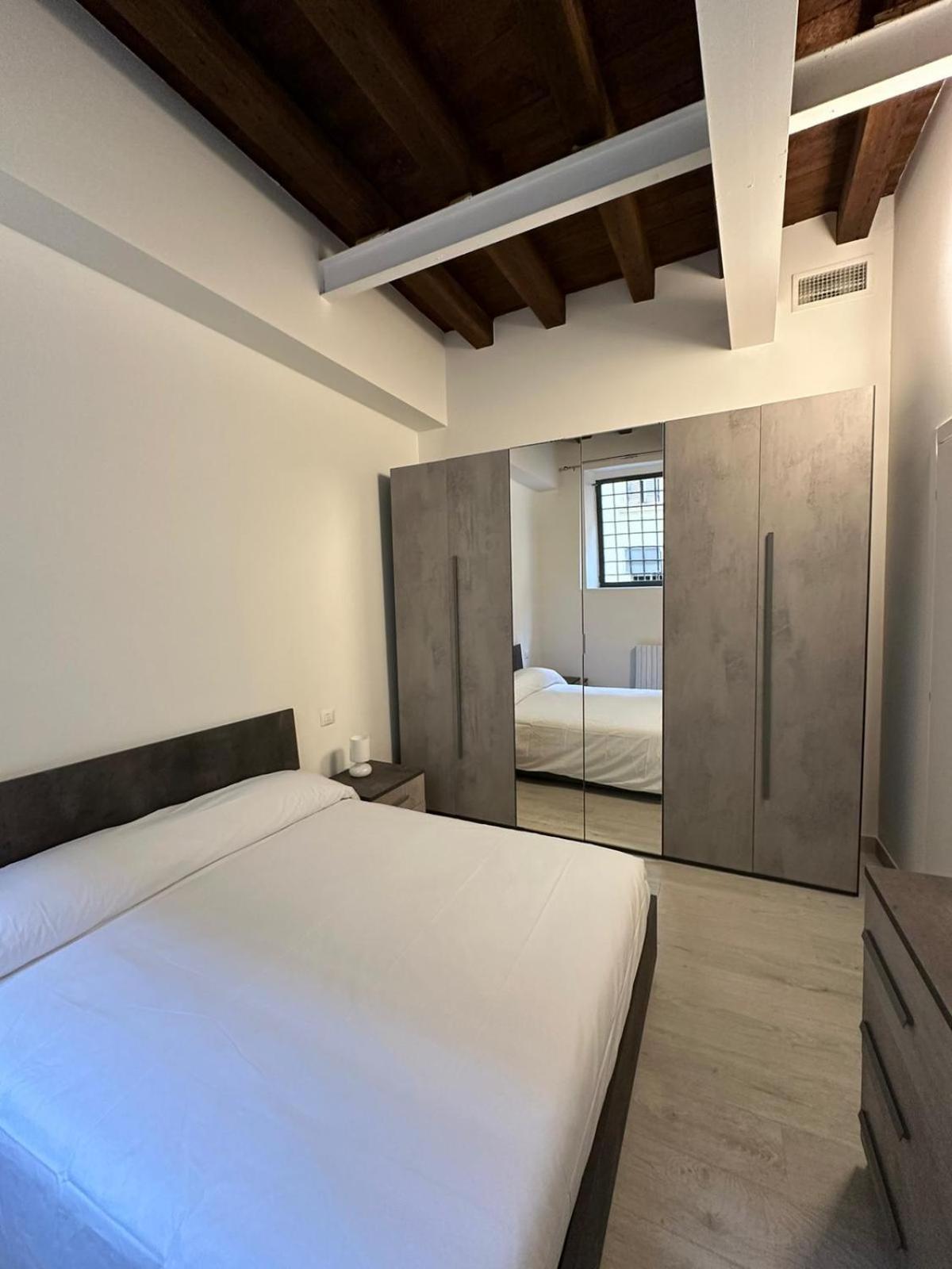 Al Campanile Apartment Verona Ngoại thất bức ảnh